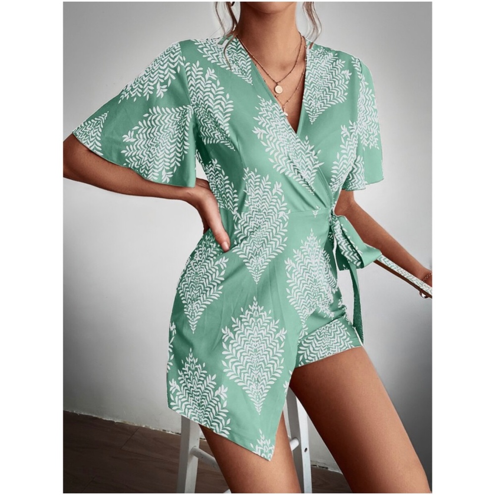 Boho Tropical Butterfly Sleeve Romper - Picture 3 of 5